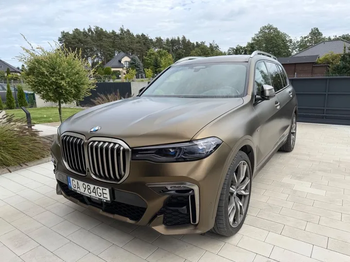 BMW X7 M50