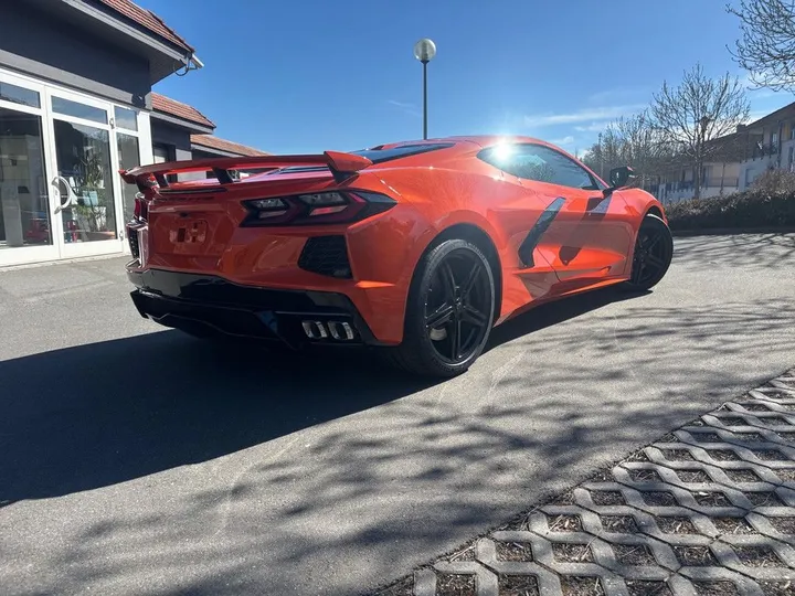 Corvette C8