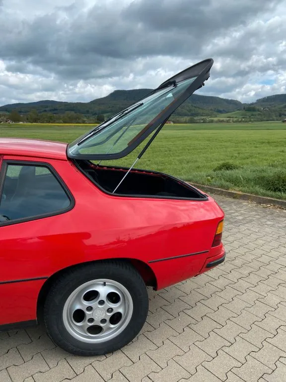 Porsche 924