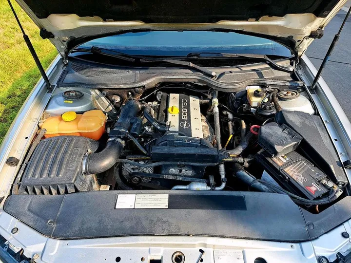 Opel Omega