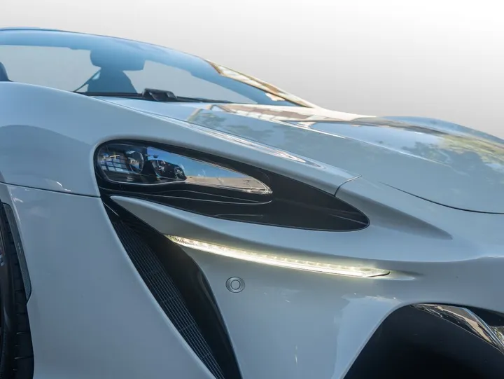 McLaren Artura