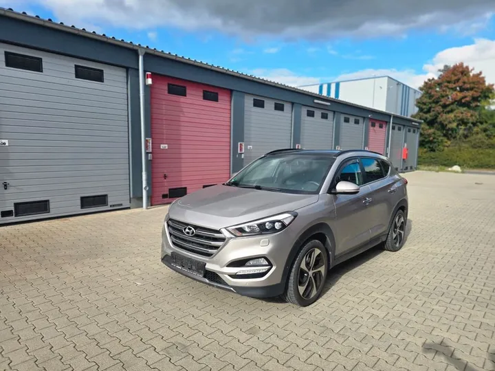 Hyundai TUCSON