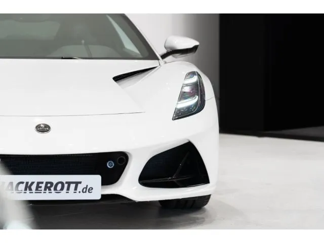 Lotus Emira