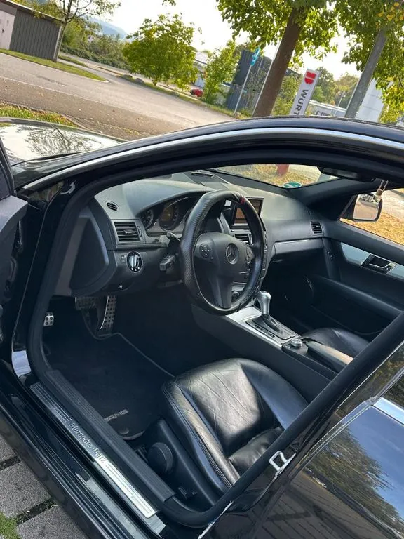 Mercedes-Benz C 320