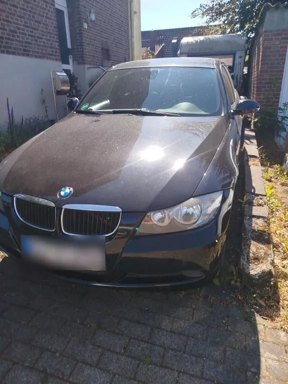 BMW 320