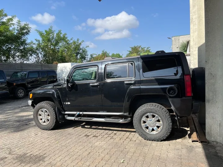 Hummer H3