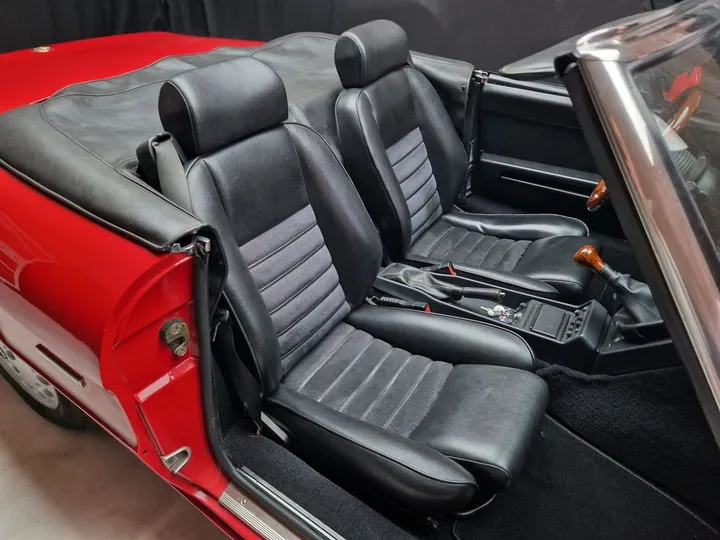 Alfa Romeo Spider
