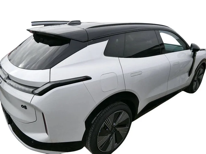 Lynk&Co 08
