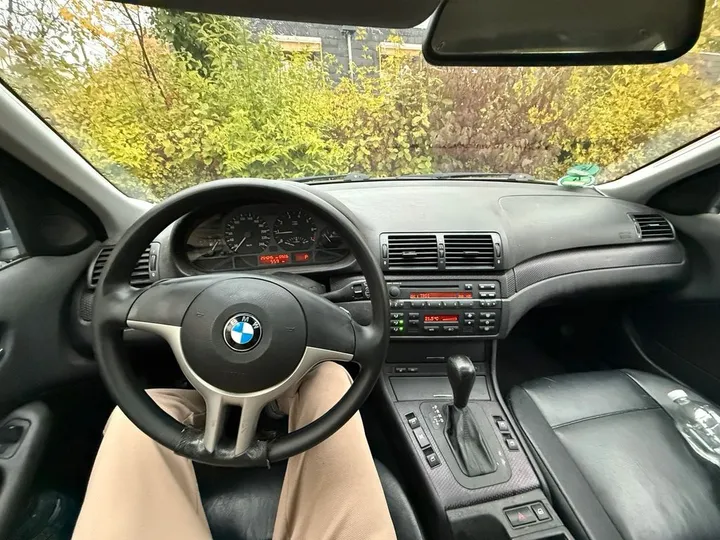 BMW 320