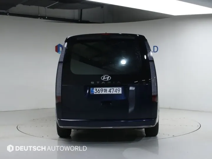 Hyundai Staria