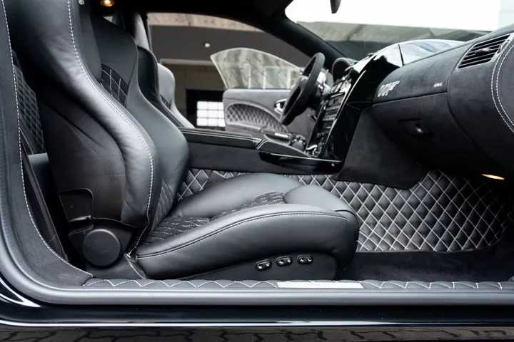 Aston Martin Vanquish