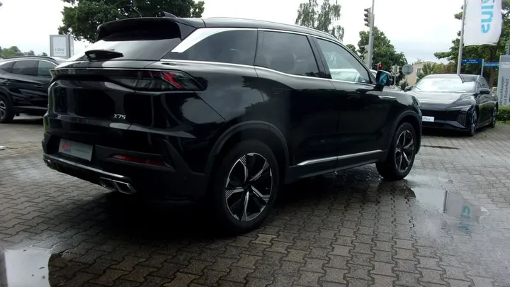 BAIC Beijing X75