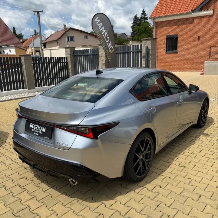 Lexus IS 350