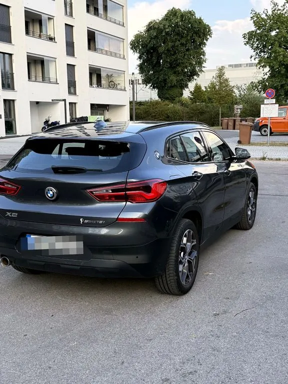 BMW X2