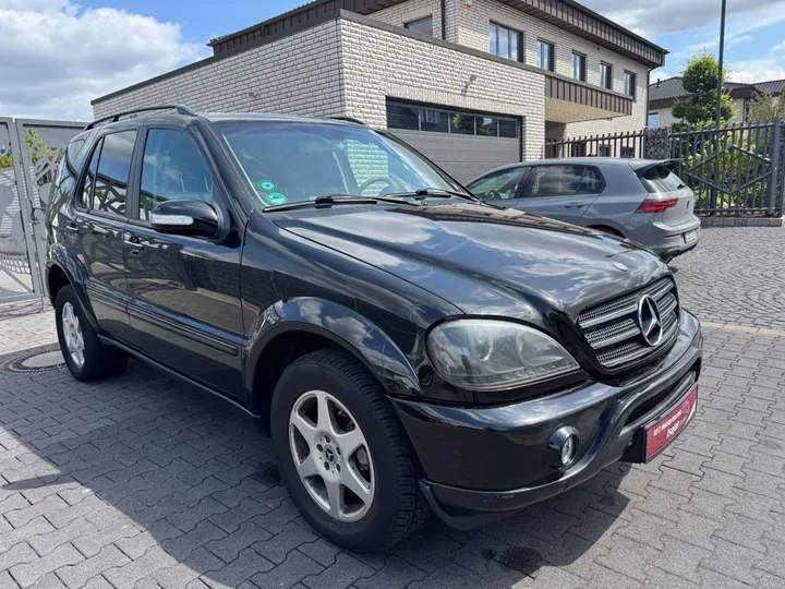 Mercedes-Benz ML 400