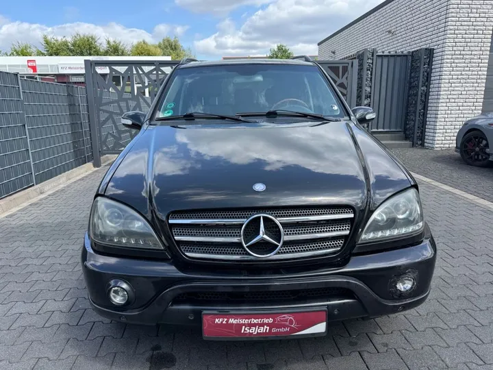 Mercedes-Benz ML 400