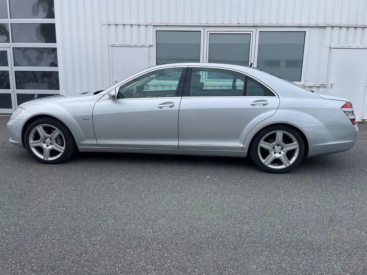 Mercedes-Benz S 320