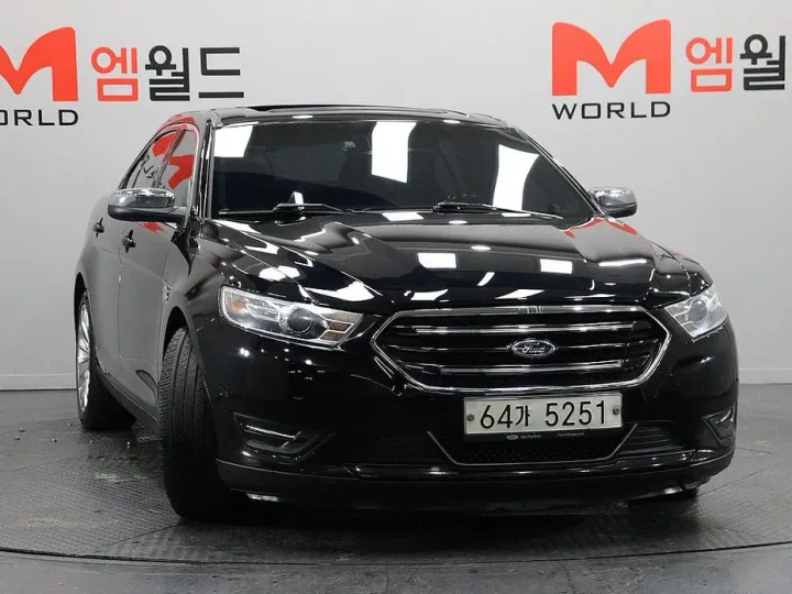 Ford Taurus