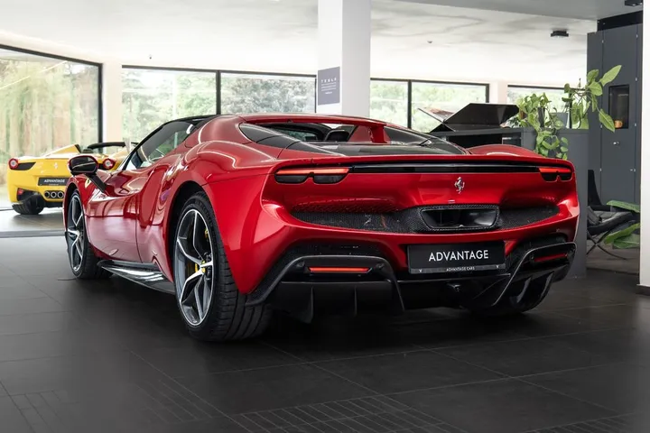 Ferrari 296 GTS