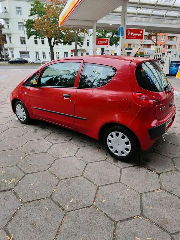 Mitsubishi Colt