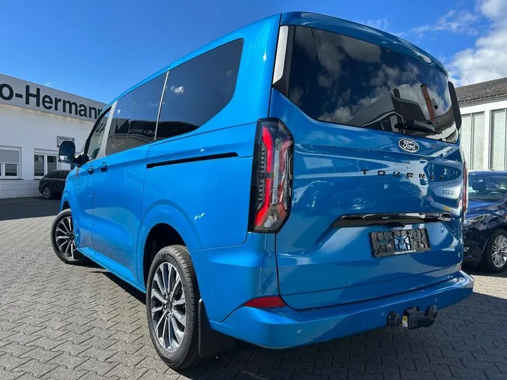 Ford Tourneo Custom