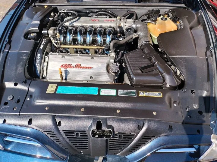 Alfa Romeo 166