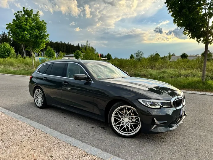BMW 320