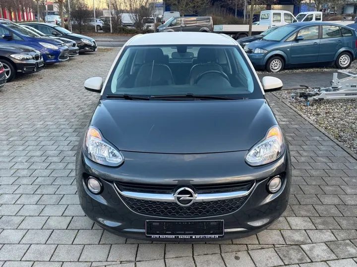 Opel Adam