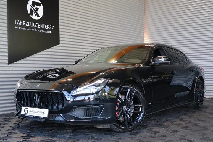 Maserati Quattroporte