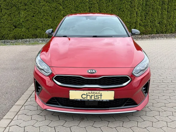 Kia pro cee'd / ProCeed