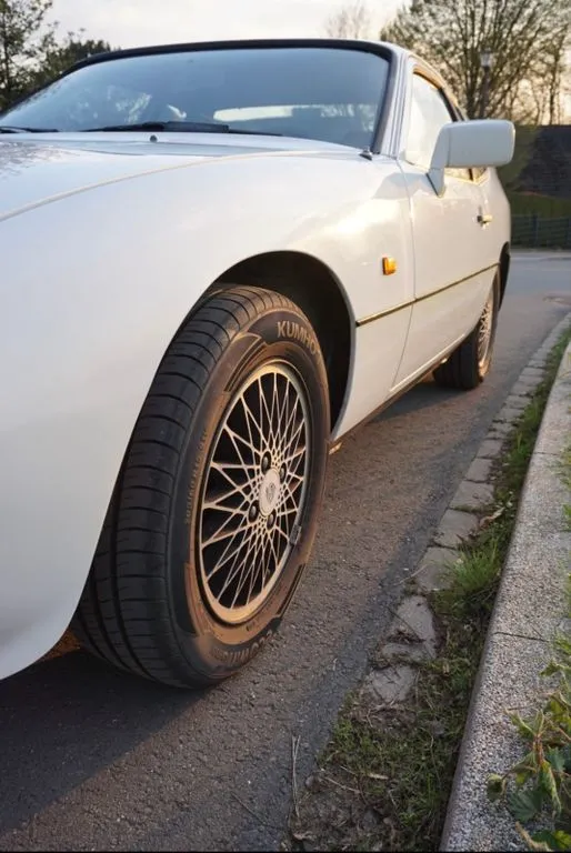 Porsche 924