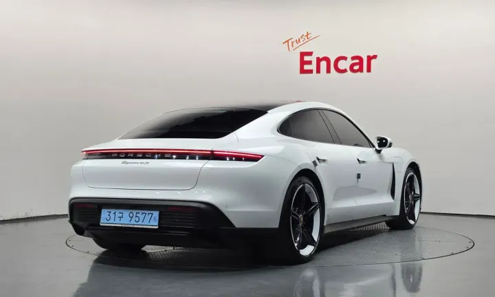 Porsche Taycan