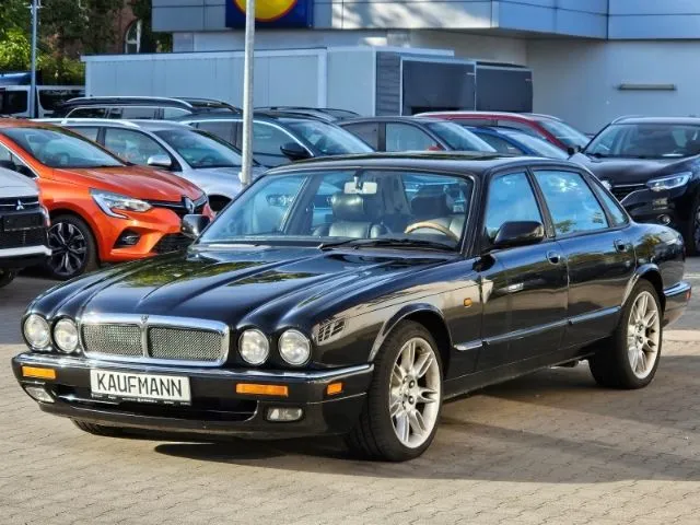 Jaguar XJ6