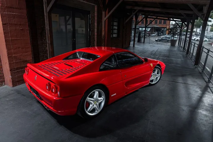 Ferrari F355