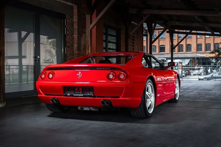 Ferrari F355