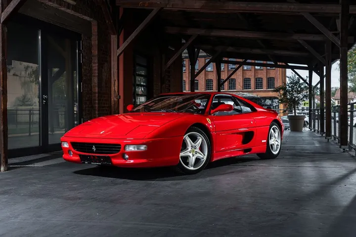 Ferrari F355