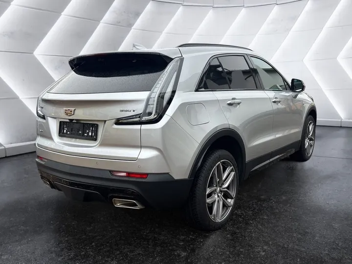 Cadillac XT4