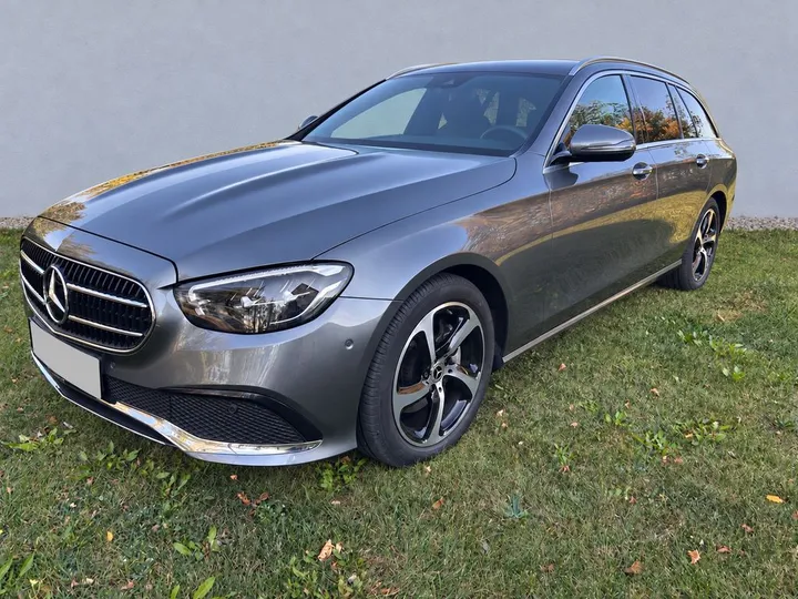 Mercedes-Benz 200