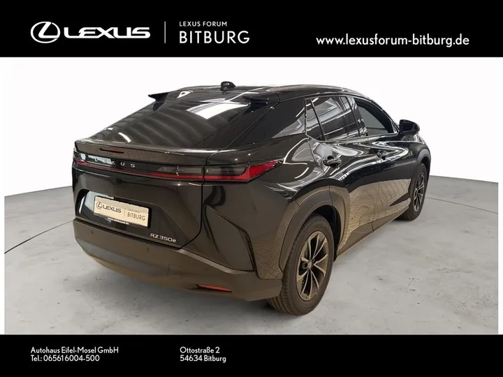 Lexus RZ