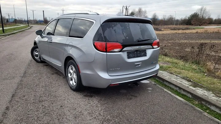 Chrysler Pacifica