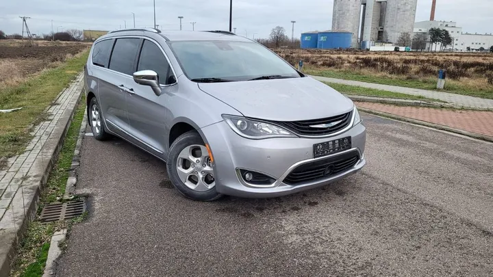 Chrysler Pacifica
