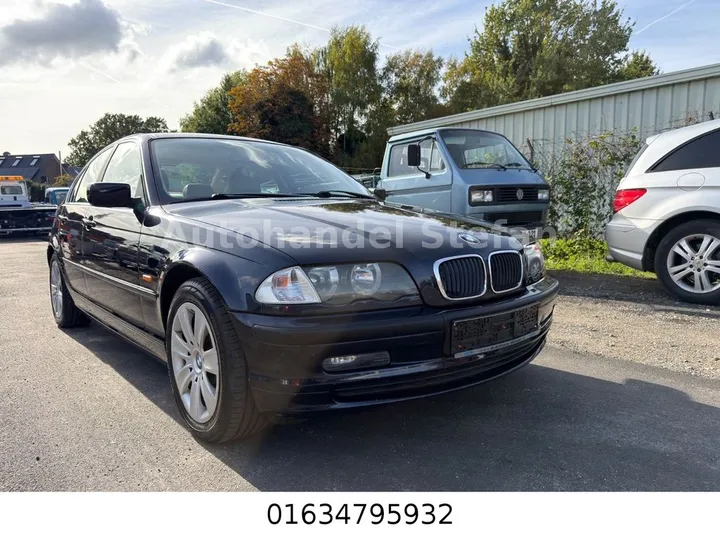 BMW 320