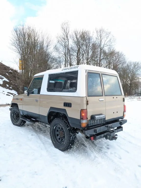 Toyota Land Cruiser