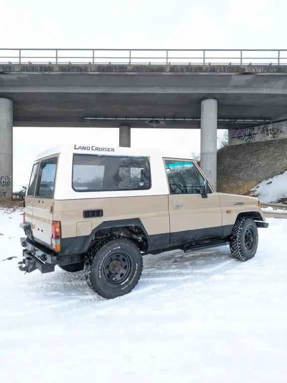 Toyota Land Cruiser