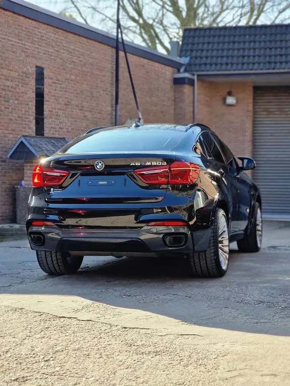 BMW X6 M50
