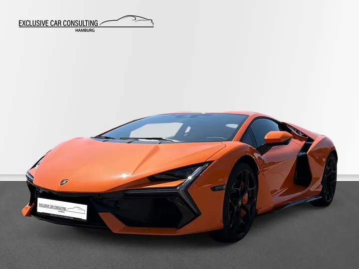 Lamborghini Revuelto