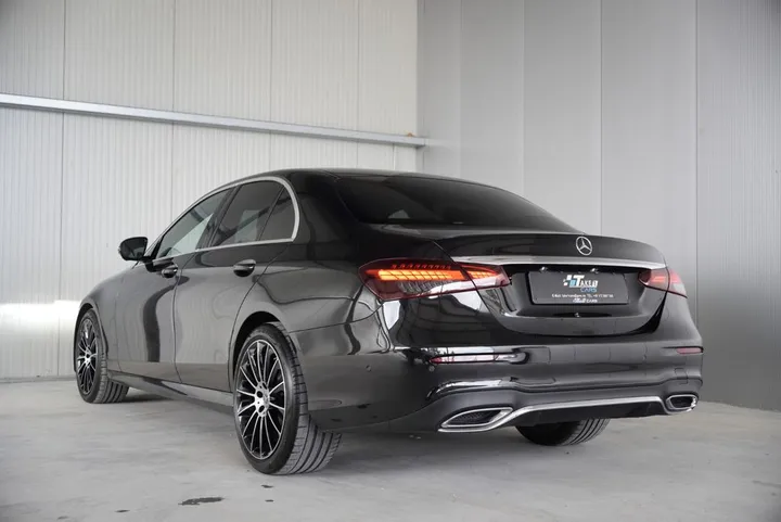 Mercedes-Benz E 400