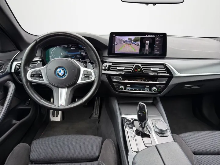BMW 530