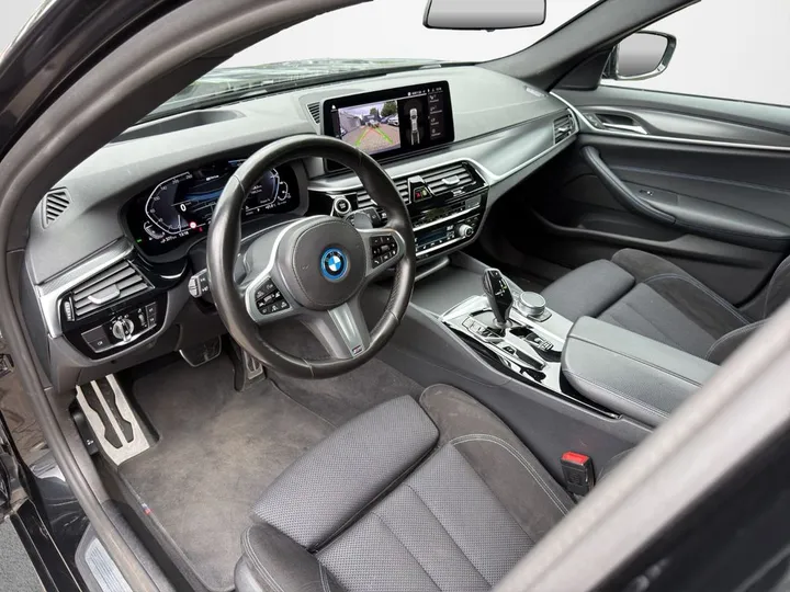 BMW 530