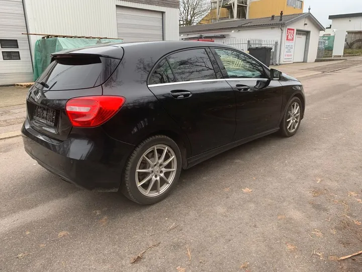 Mercedes-Benz A 250
